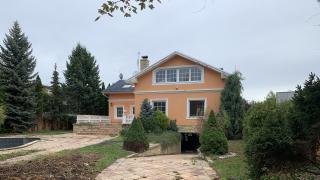 Rodinná vila k rekonstrukci 460 m² + 50 m² terasa, Praha 9 - Klánovice, pozemek 1167 m²